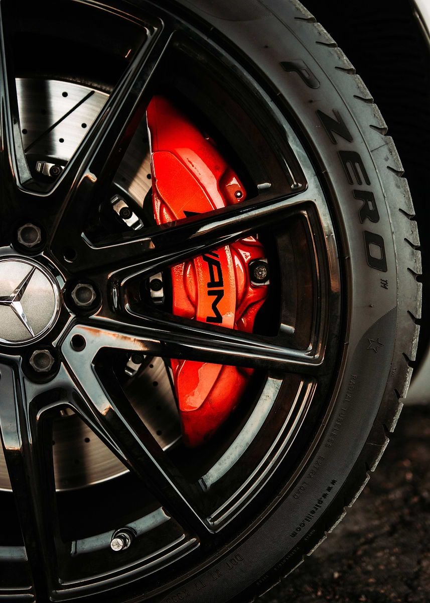 Wheel shining in Curepipe Mauritius - iron fallout removal, tire scrub, rim polish, tire dressing